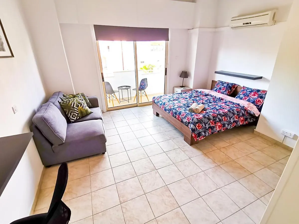Central Square Nomadic Rooms Λάρνακα Κύπρος